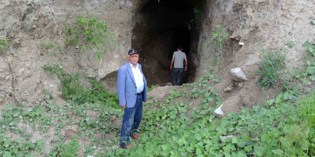 El emeğiyle 3 yılda kazıldı! 50 yıldır bahçeleri suluyor 2